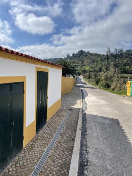 Passeio na Rua Jos&eacute; A. Paula Barroso em Aveiras de Baixo - Obra conclu&iacute;da