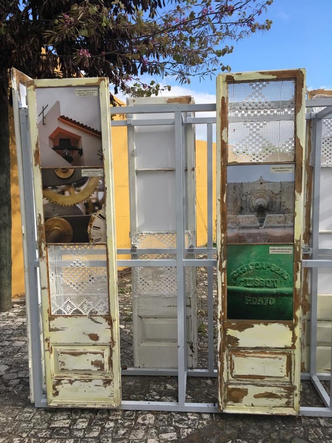 Exposição no Largo da Paciência em frente à Junta de Freguesia.